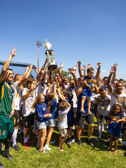 Juventude goleia é conquista o título do futebol veteranos