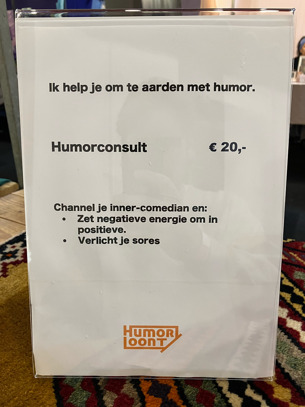 Humor Loont op een spirituele beurs Spiritueel Alternatief