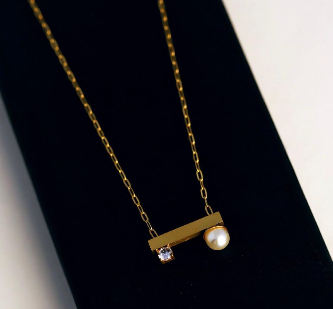 Pearl Stone Bar Neck Piece