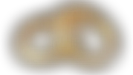 Par de alianças de casamento de ouro brilhantes e clássicas, simbolizando amor, compromisso e união matrimonial.