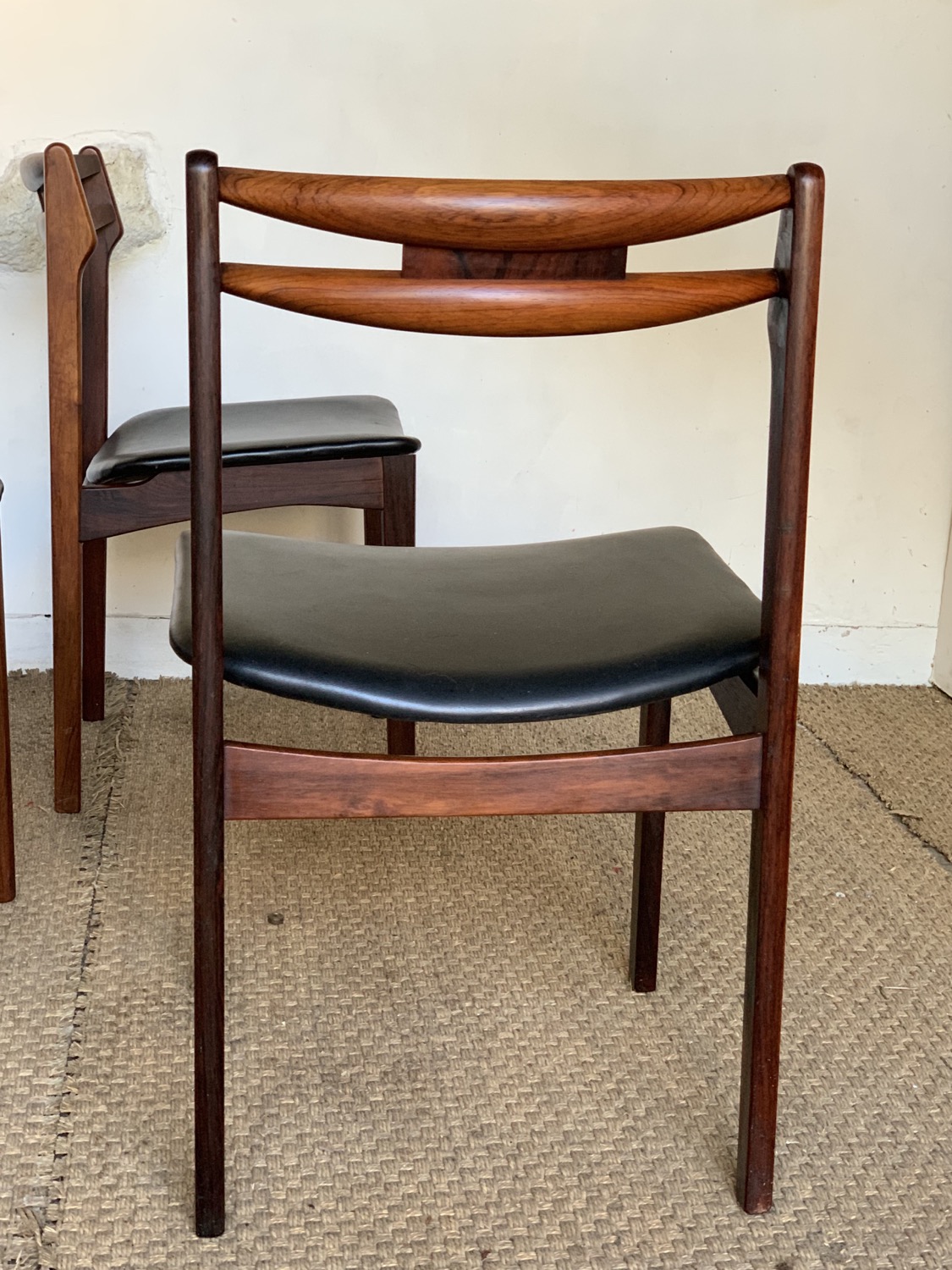 Miniature : RÉSERVÉ - Chaises scandinaves vintage palissandre de Rio Samcom