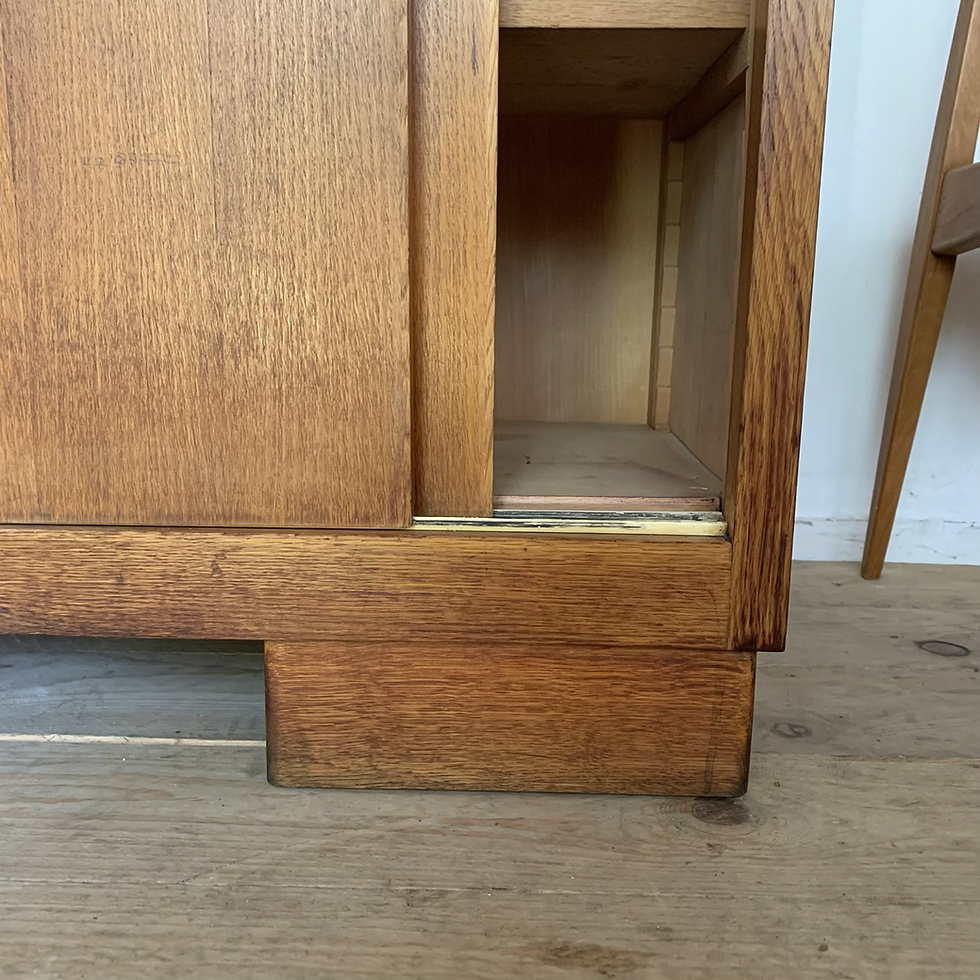 Miniature : RÉSERVÉ - Armoire buffet vintage portes coulissantes