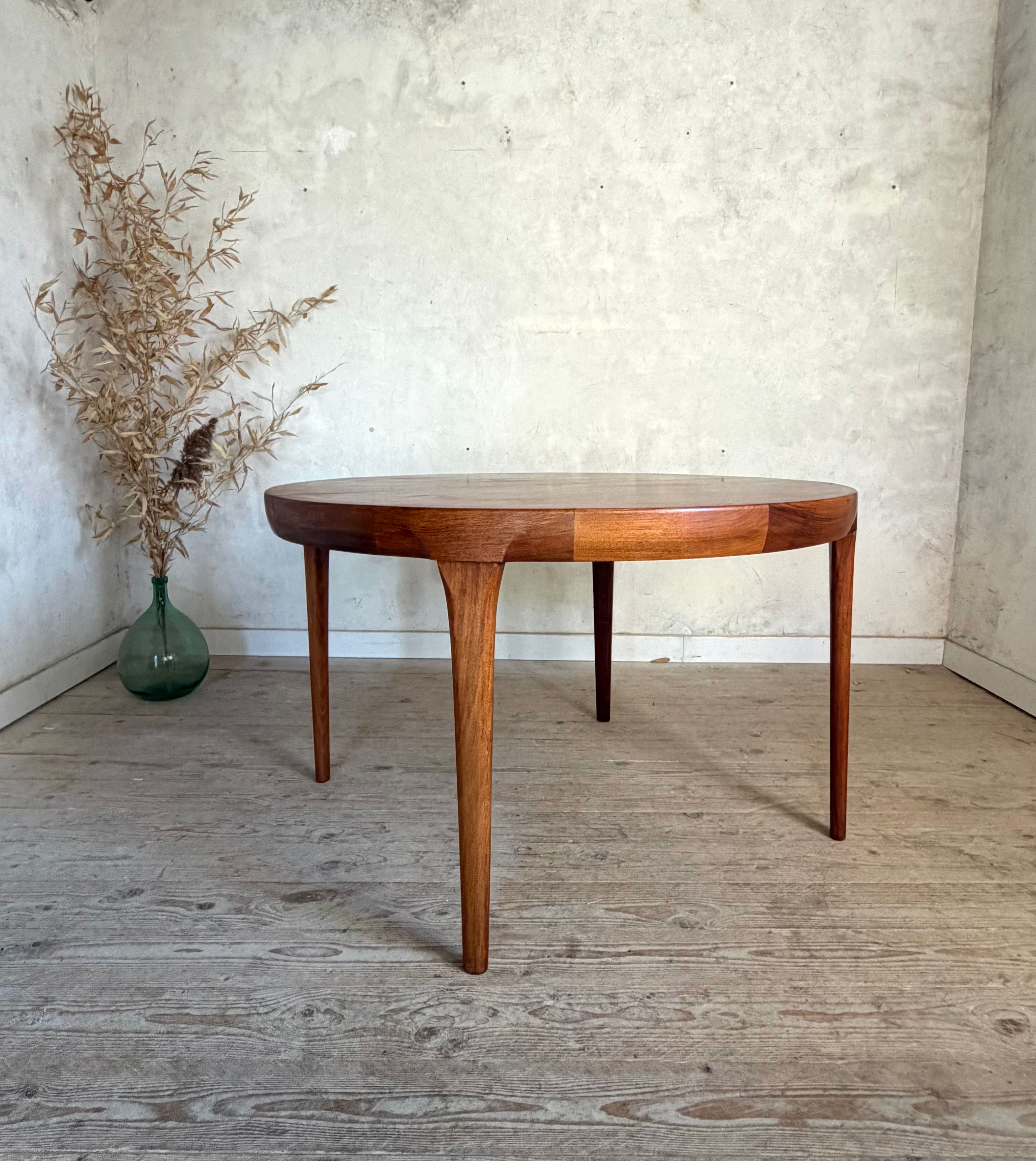 Table ronde scandinave palissandre de Ib Koford Larsen