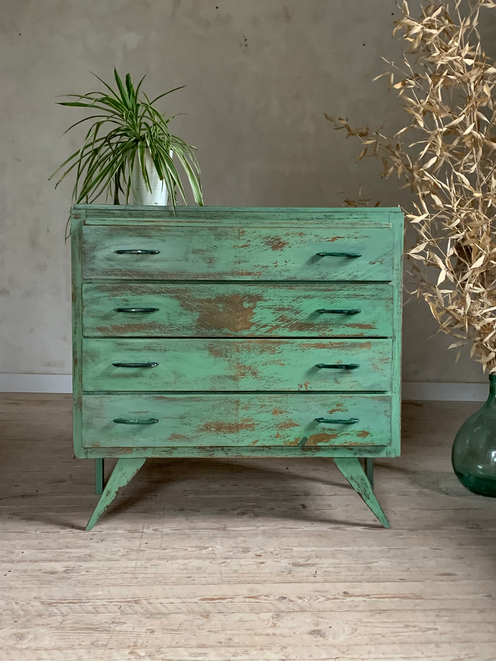 Commode pied compas vintage patinée