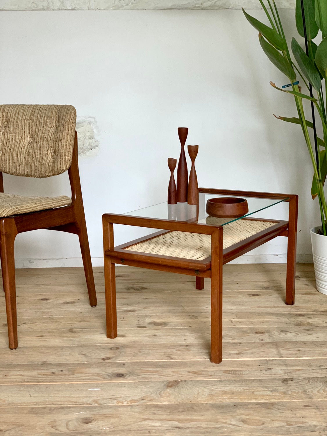 Table basse en cannage de Roger Landault