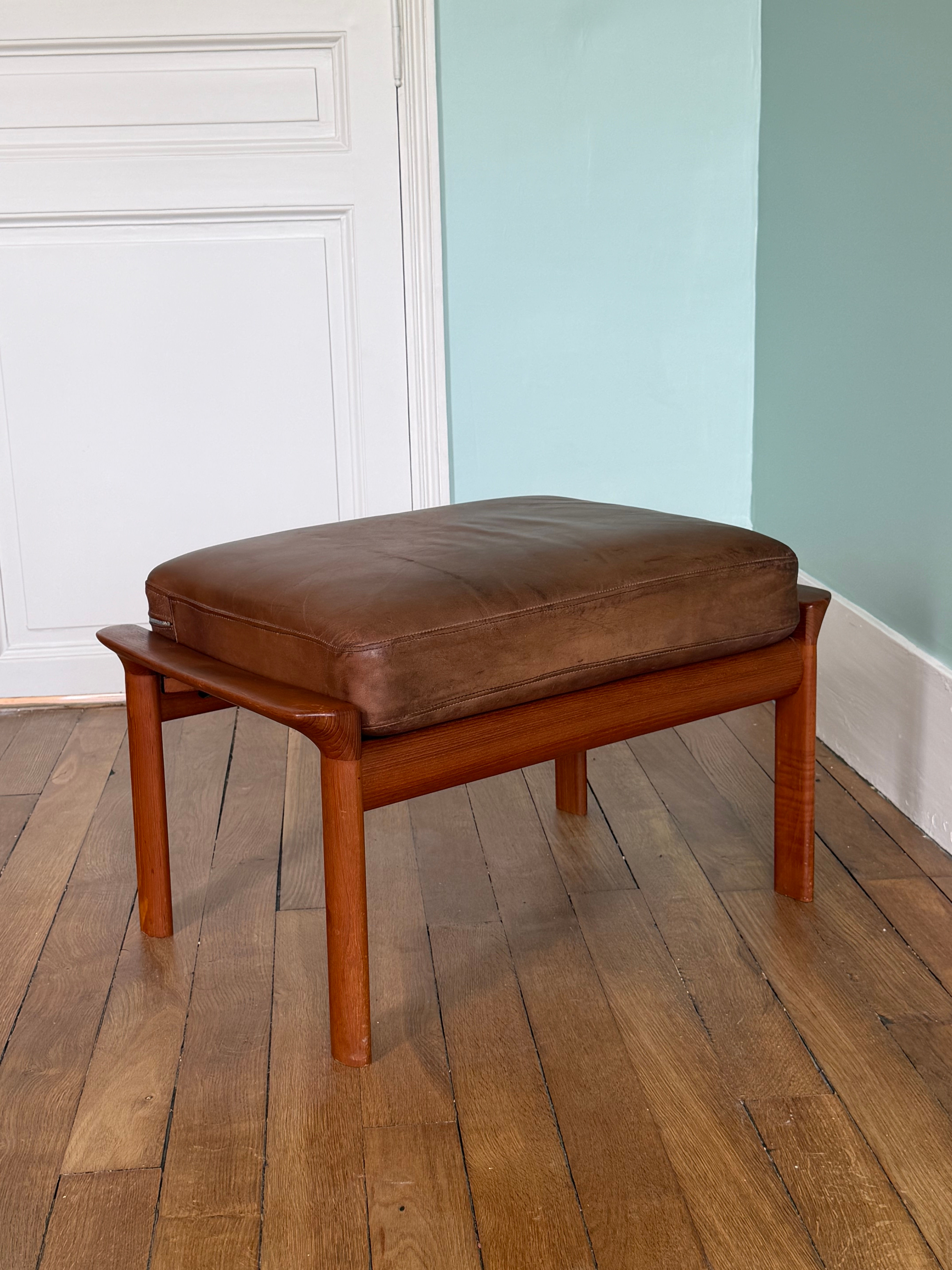 Ottoman tabouret teck et cuir scandinave vintage