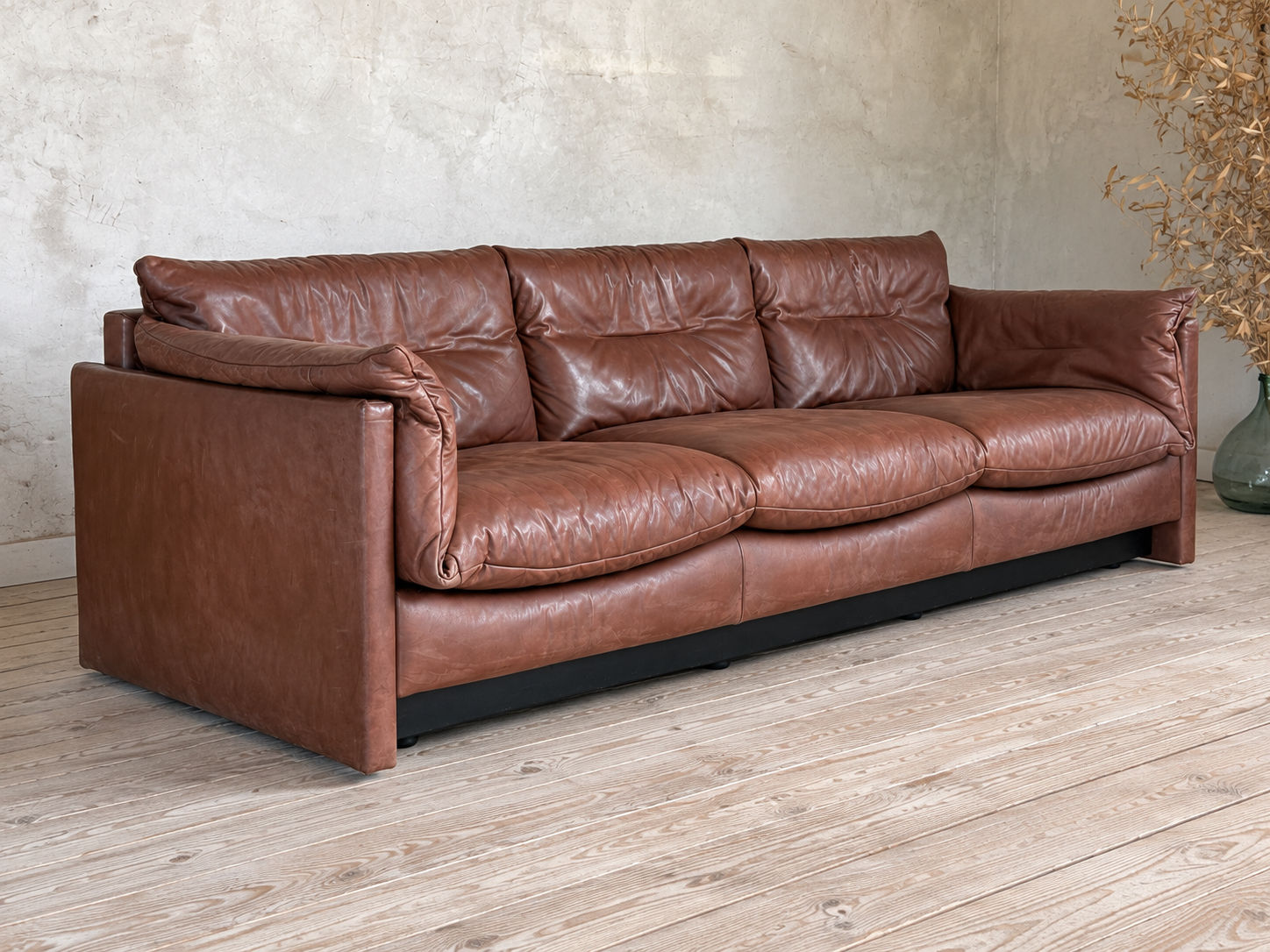 Canapé cuir vintage Ligne Roset 3 places