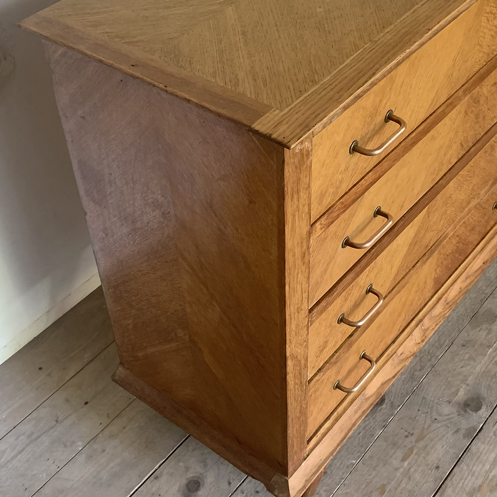 Miniature : Commode vintage pied compas