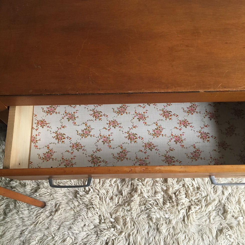 Miniature : Commode vintage pied compas 