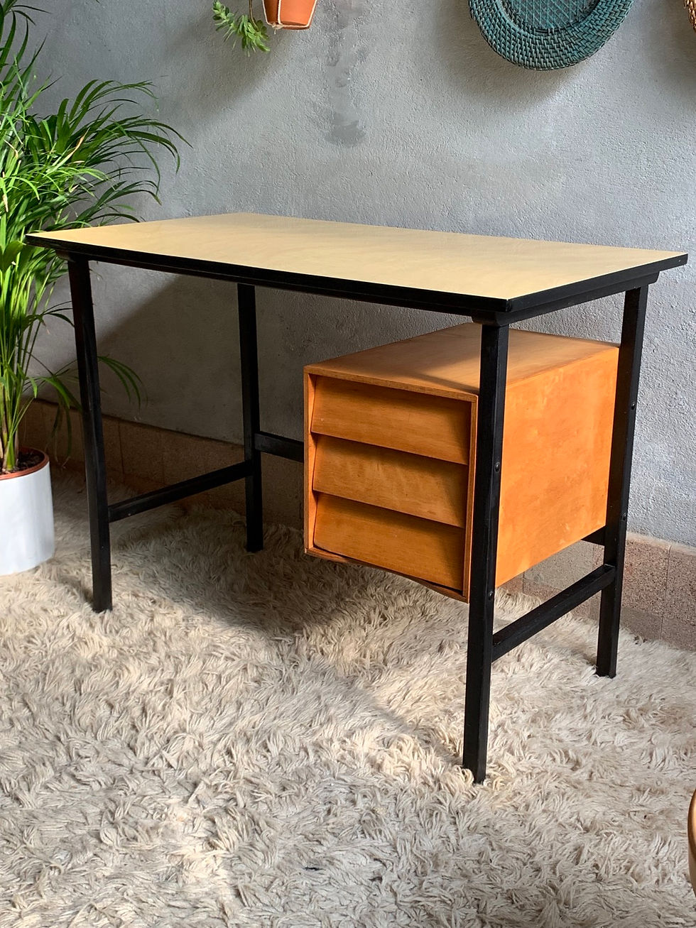 Miniature : Bureau vintage moderniste