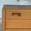 Miniature : Commode vintage en chêne massif