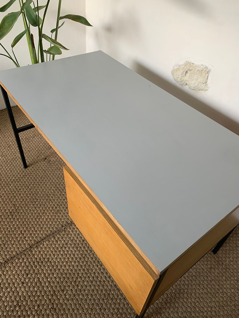 Miniature : Bureau moderniste de Pierre Guariche modele 620