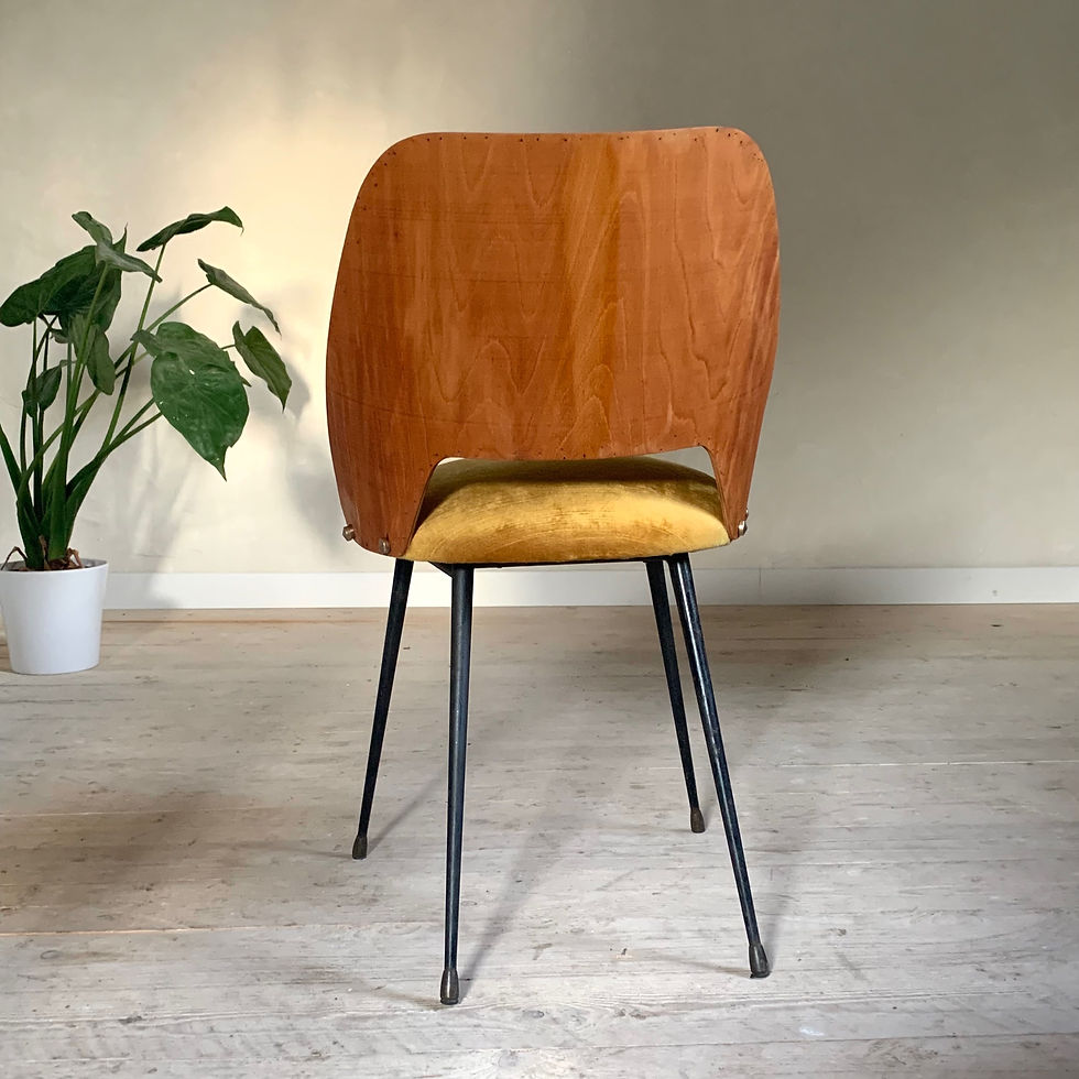 Miniature : Chaise cocktail velours jaune  vintage - 2 disponibles