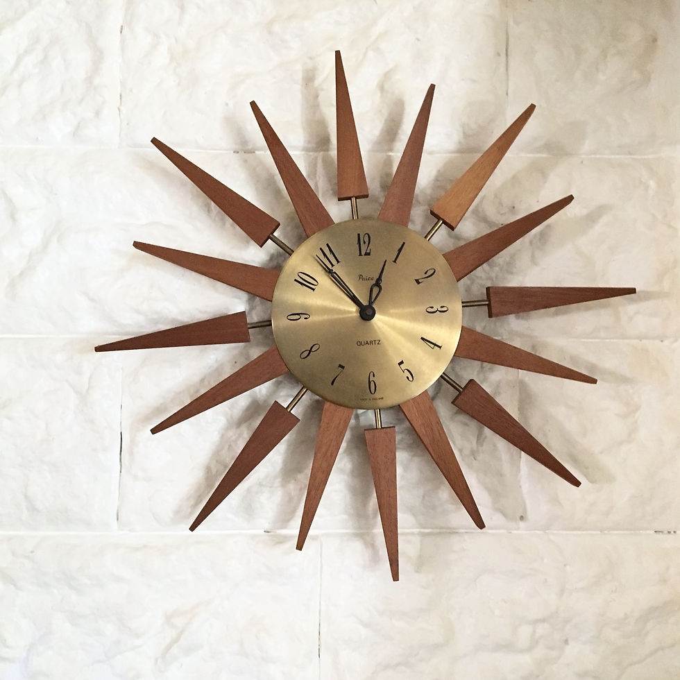 Thumbnail: Horloge murale vintage soleil