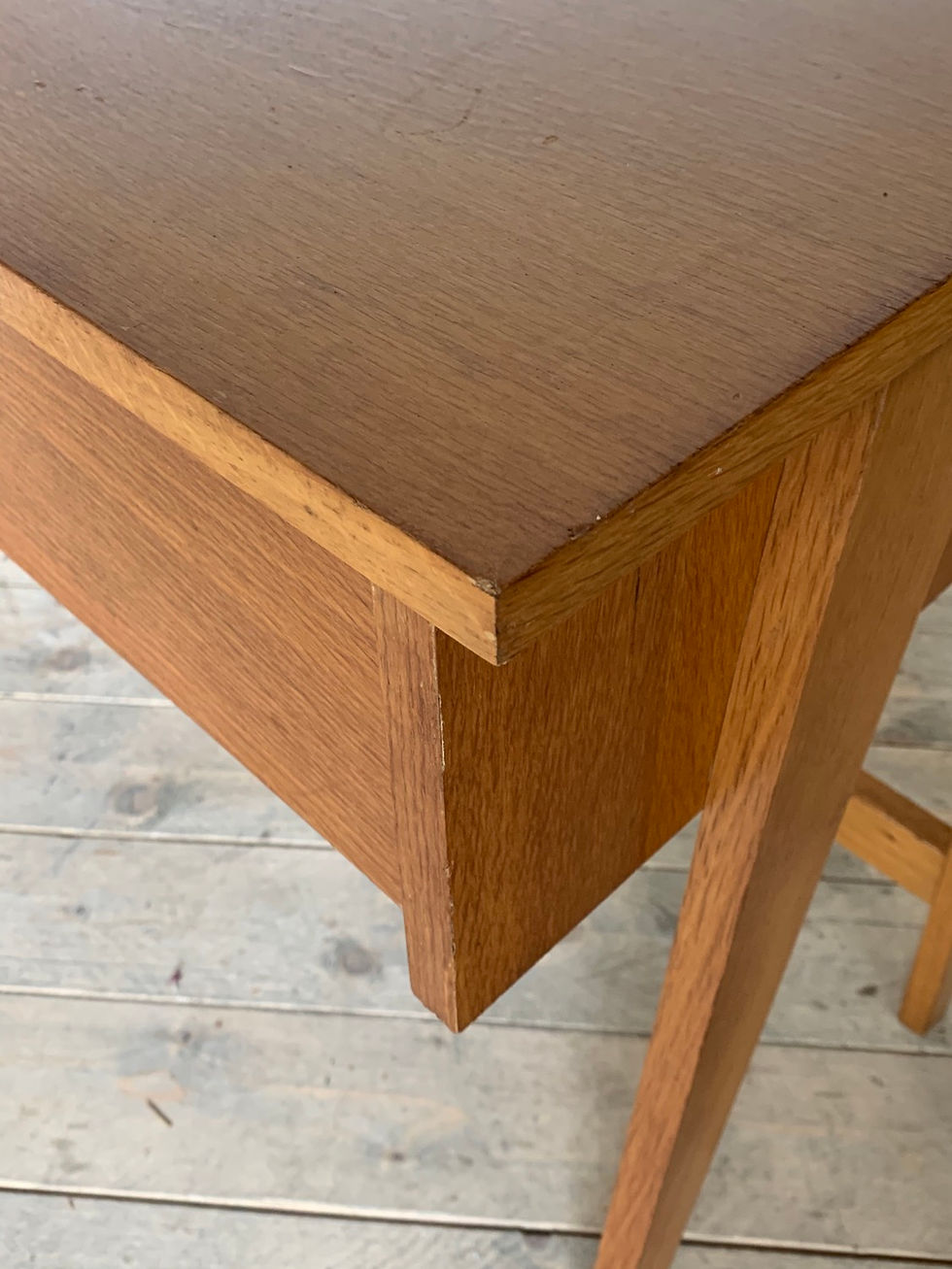 Miniature : Bureau vintage pied compas en chêne 