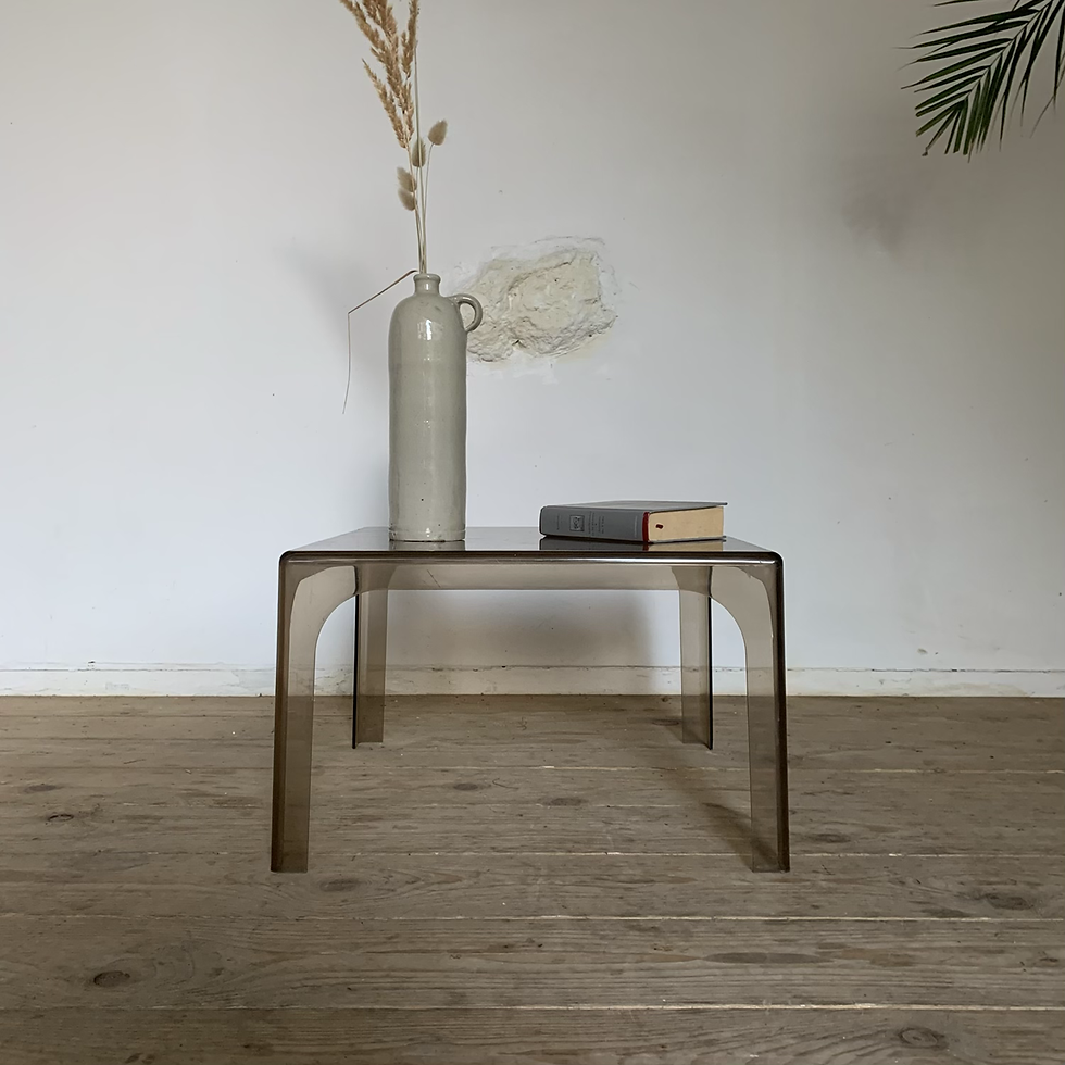 Table plexiglass fumé vintage