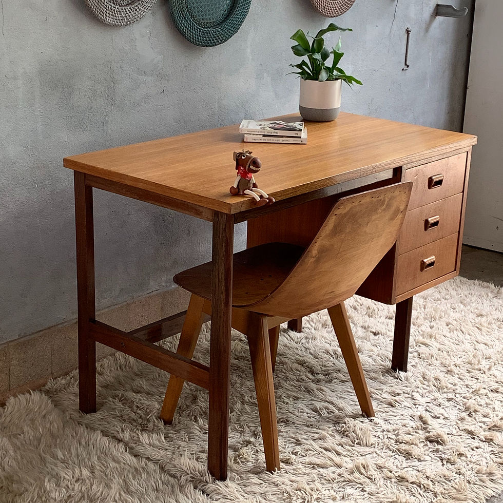 Bureau style scandinave vintage en teck