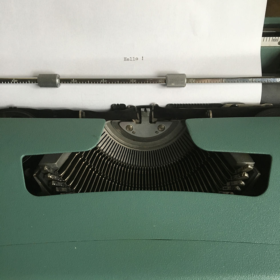 Miniature : Machine à écrire bleu - Machine à écrire vintage Olivetti Lettera 32