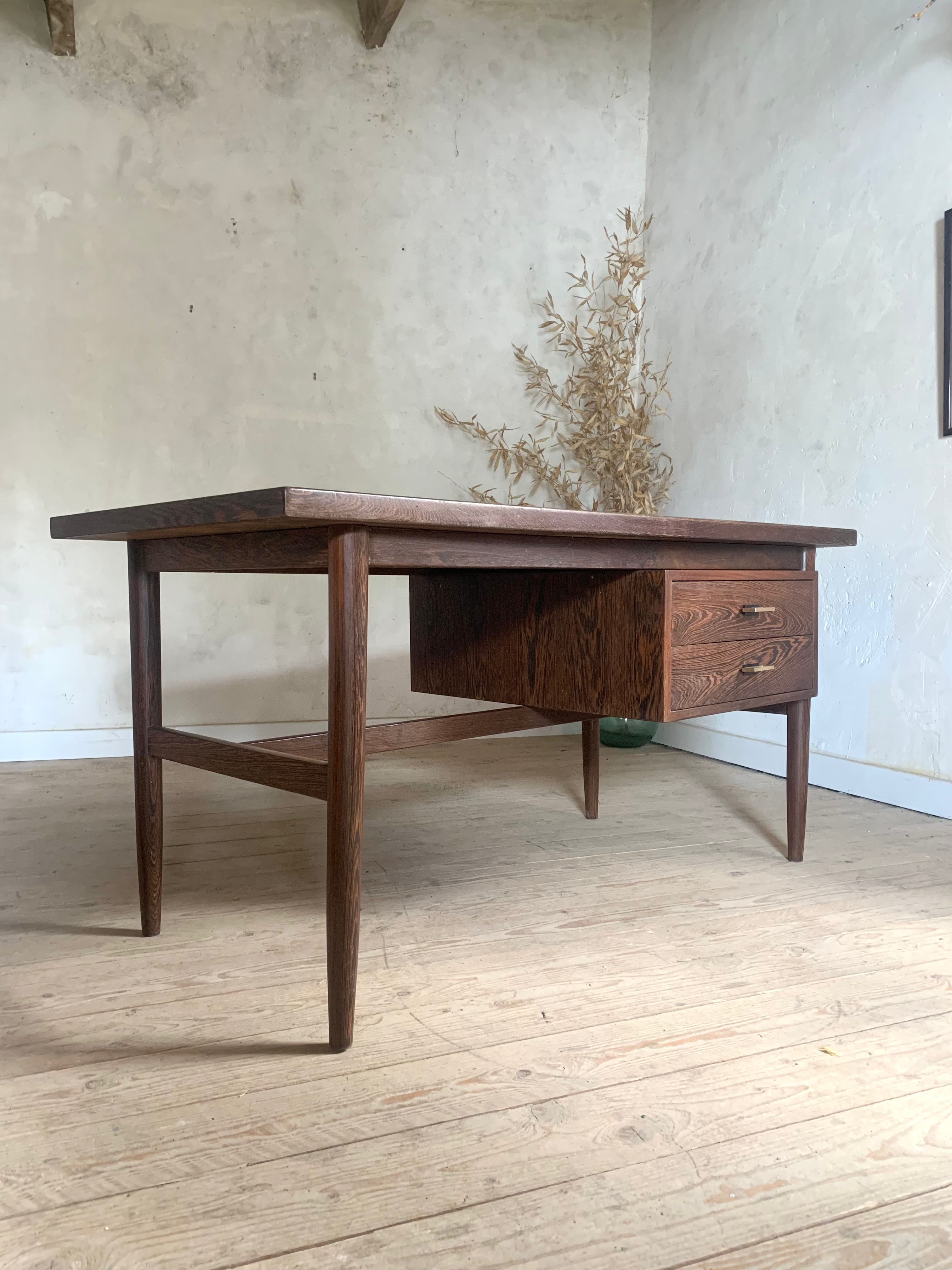 Bureau ministre en wengé vintage