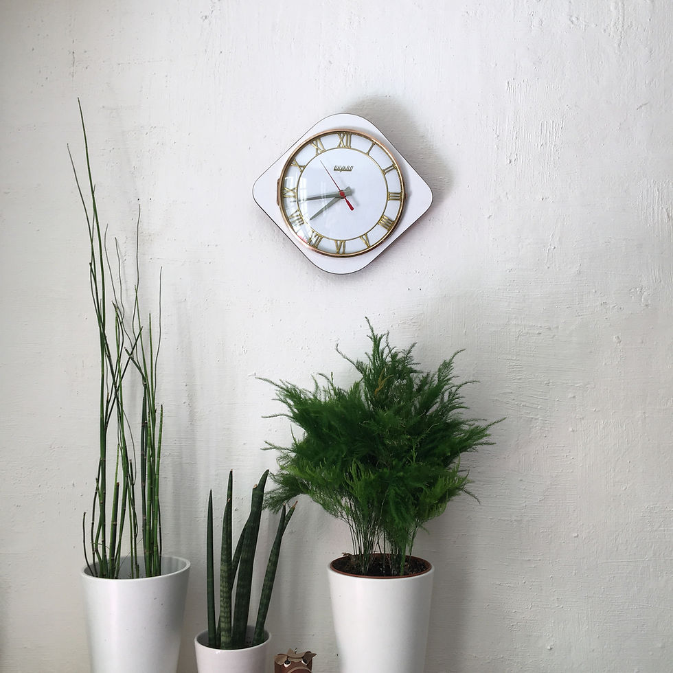 Miniature : Horloge mural blanche vintage forme libre Bayard