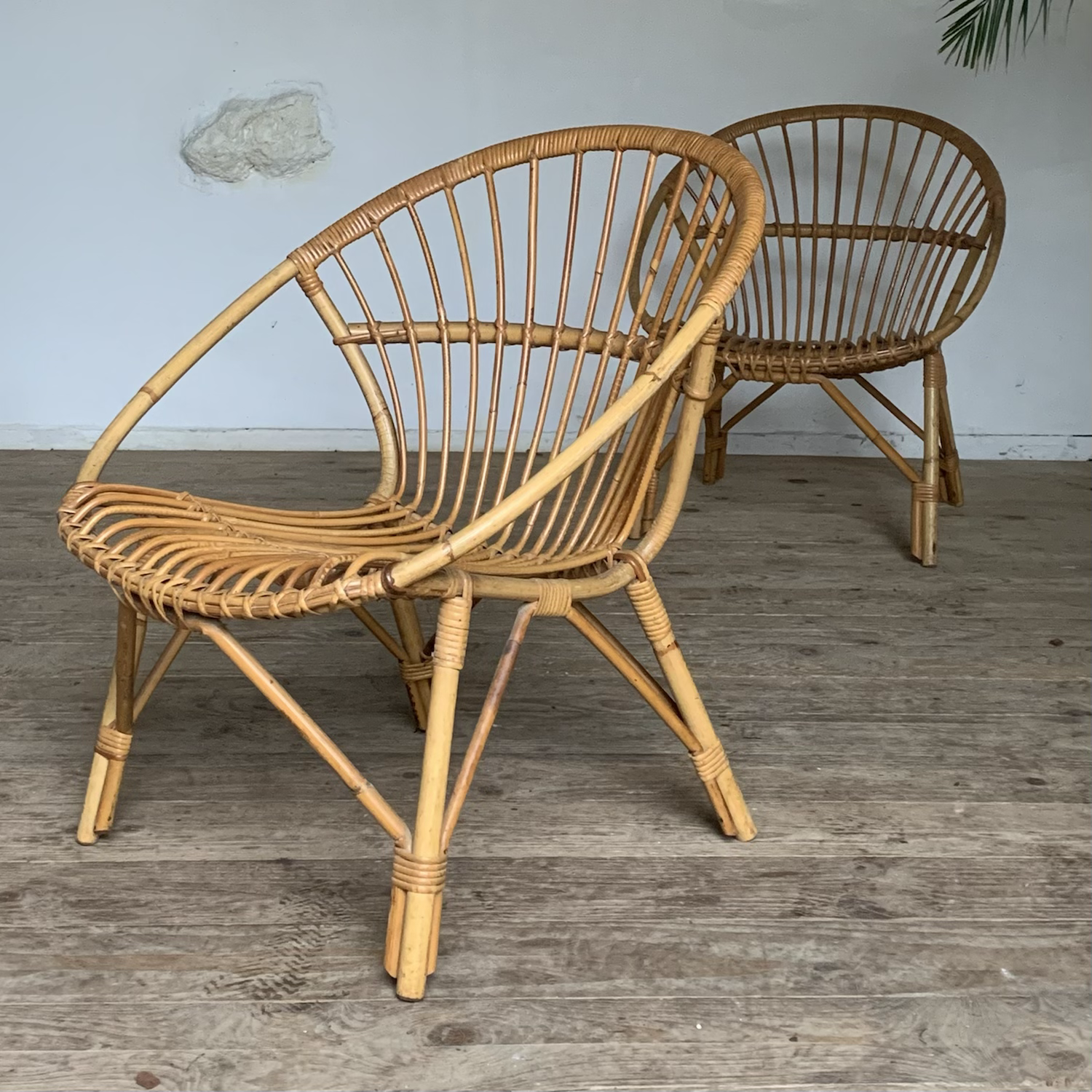 Fauteuil rotin corbeille vintage 