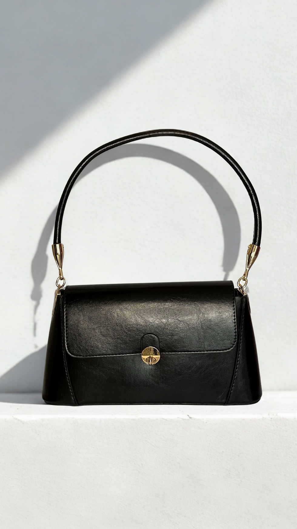 Küçük resim: Curve Handle Mini Bag – Siyah Suni Deri El ve Omuz Çantası