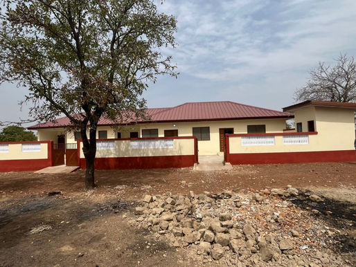 Wa East DCE Hands Over New CHPS Compound to Yaru Community