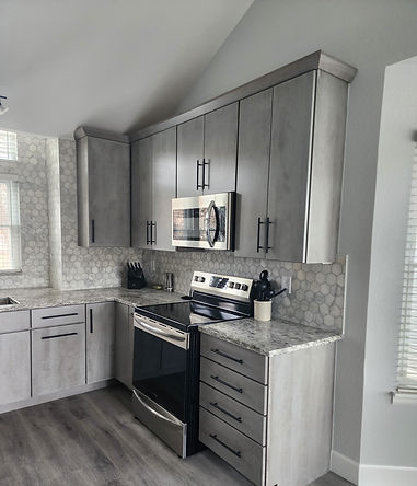 Kitchen; Kitchen remodel; Remodeling; Home remodel; Before and after; Kitchen before and after