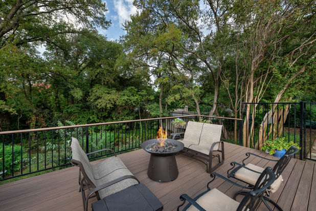 Elegant custom iron railing in a Carrollton home.