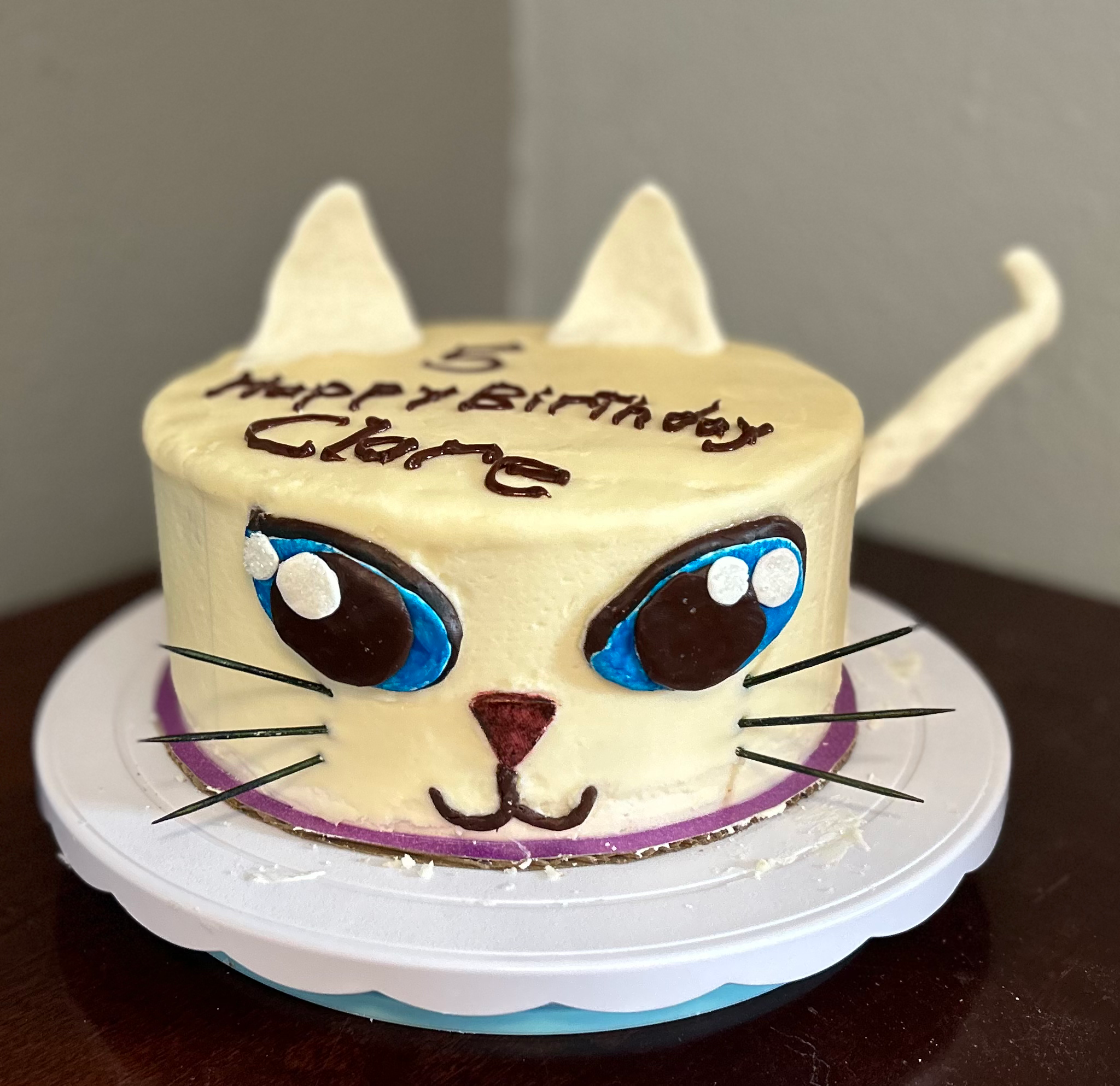 Cat cake