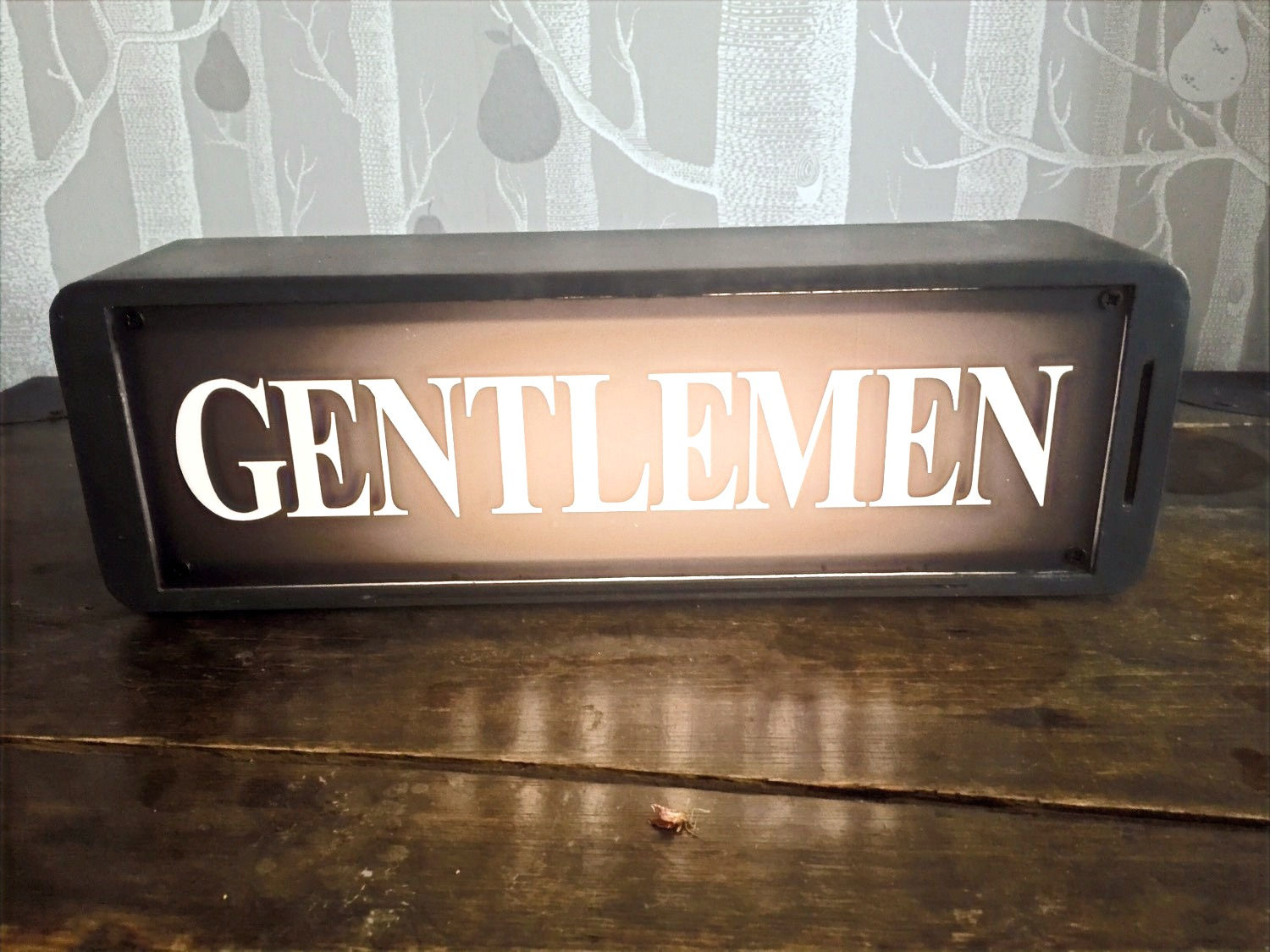 Gentlemen Light