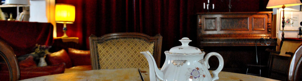 Foyer del "Teatro Renzo Casali", fondatore della Comuna Baires, introdusse il Metodo Stanislavskij in Italia nei primi anni '70