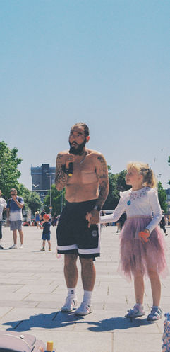 R1-02124-0027.jpg