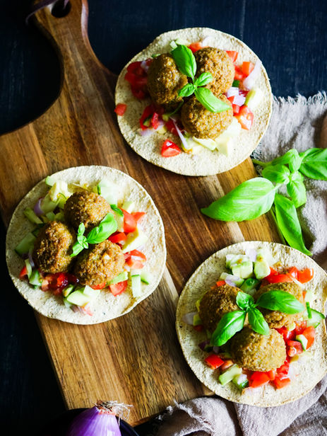 Falafel Salsa Tostada's