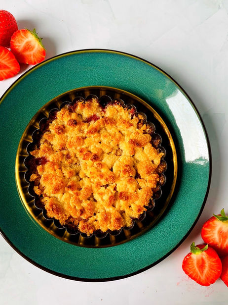 Keto Strawberry Crisp 2 porties