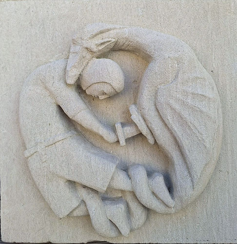 Sculpture-pierre-St-michel