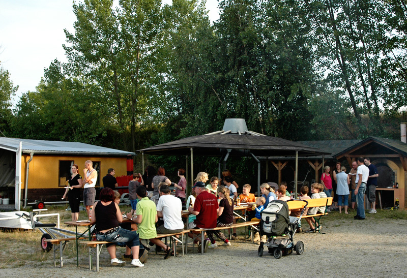 Familie_Kinder_Eltern_Segeln_Windsurfen_Wassersport_Kalayaan_Andreas_Hompesch_Partwitzer_See