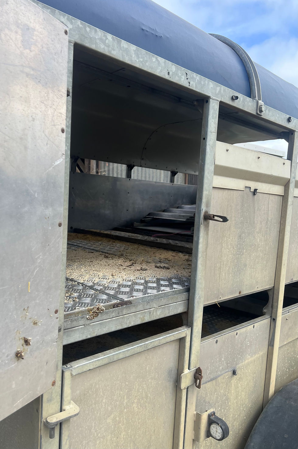Thumbnail: 2010 GRAHAM EDWARDS 10ft CATTLE TRAILER -SORRY SOLD