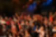 Crianças no palco ao final do show