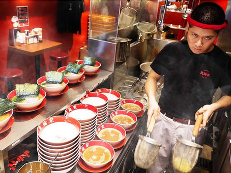 WBC野球日本代表がガッついたラーメン!新生家系ラーメン箕輪家!中野から世界へ!!Funny Ramen Master - Japanese Street Food