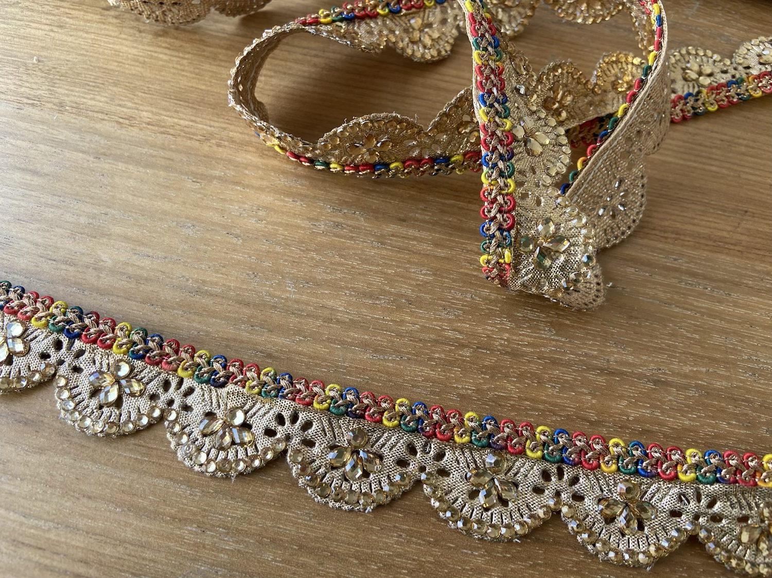 Multi Coloured & Gold Braided Edge With Semi Circles Gemstones Trim