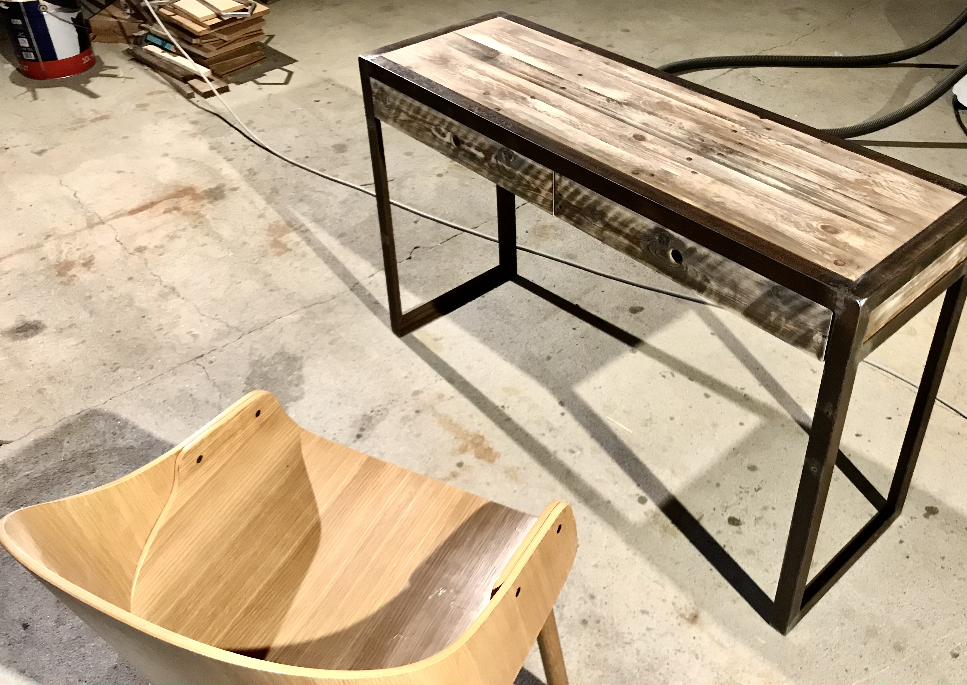 Console bureau