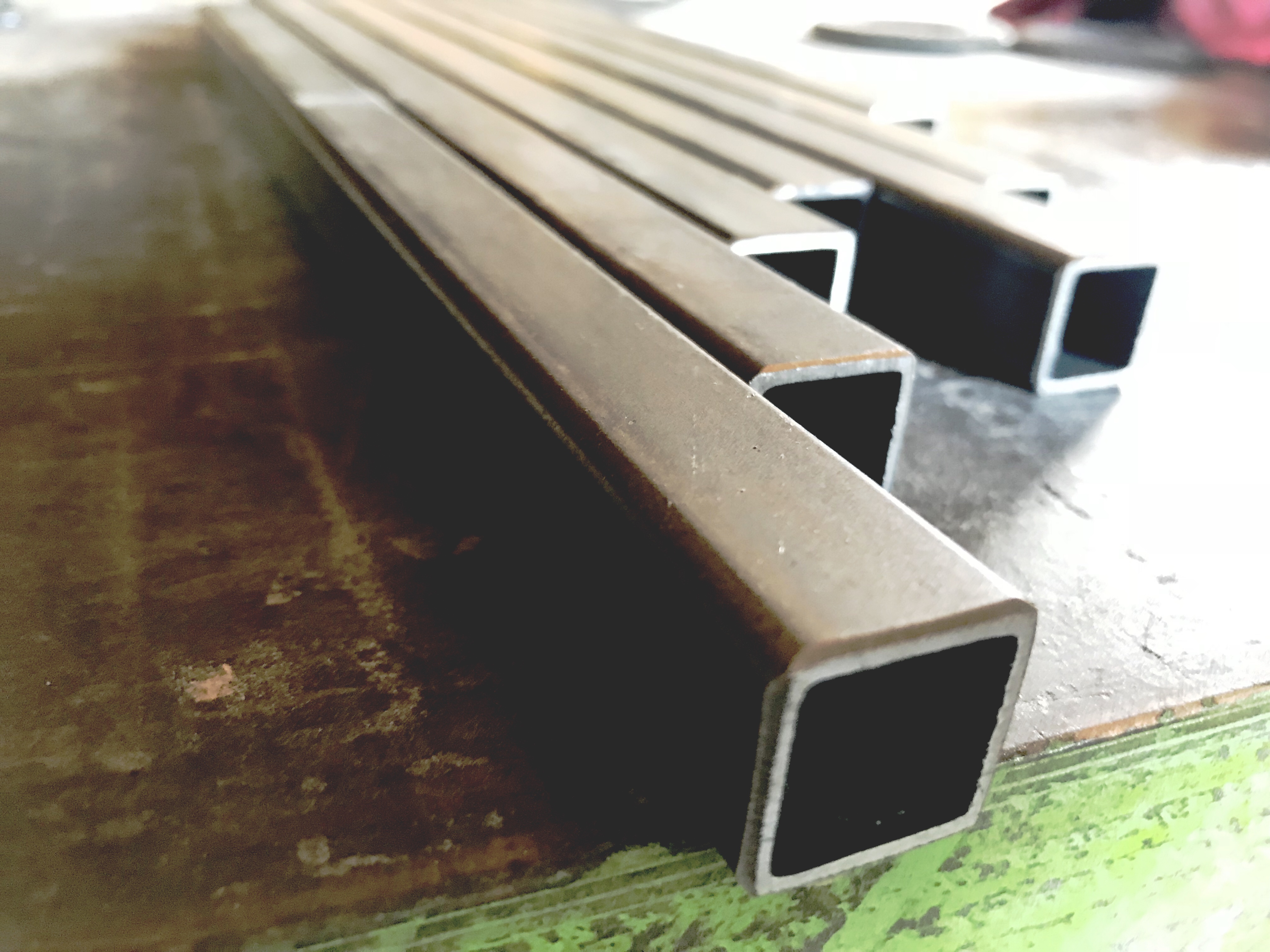 Tubes carrés