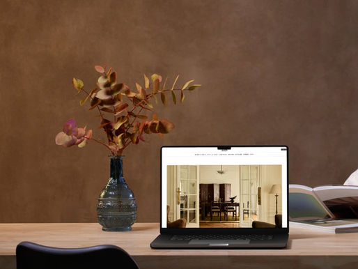 Haussmann, matières nobles et gestes contemporains : ce que révèle l’article AD — et comment Costaud Rénovation le traduit sur chantier