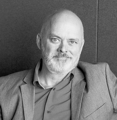 Craig 01 cropped_edited.jpg