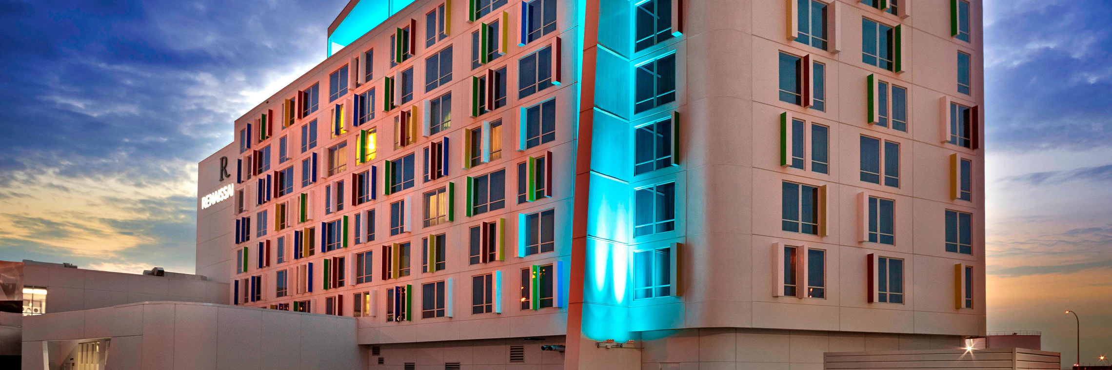yegbr-exterior-0040-hor-pano.jpg.webp