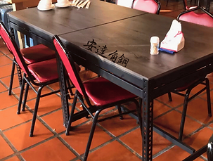 19-黑色角鋼超美餐桌.png