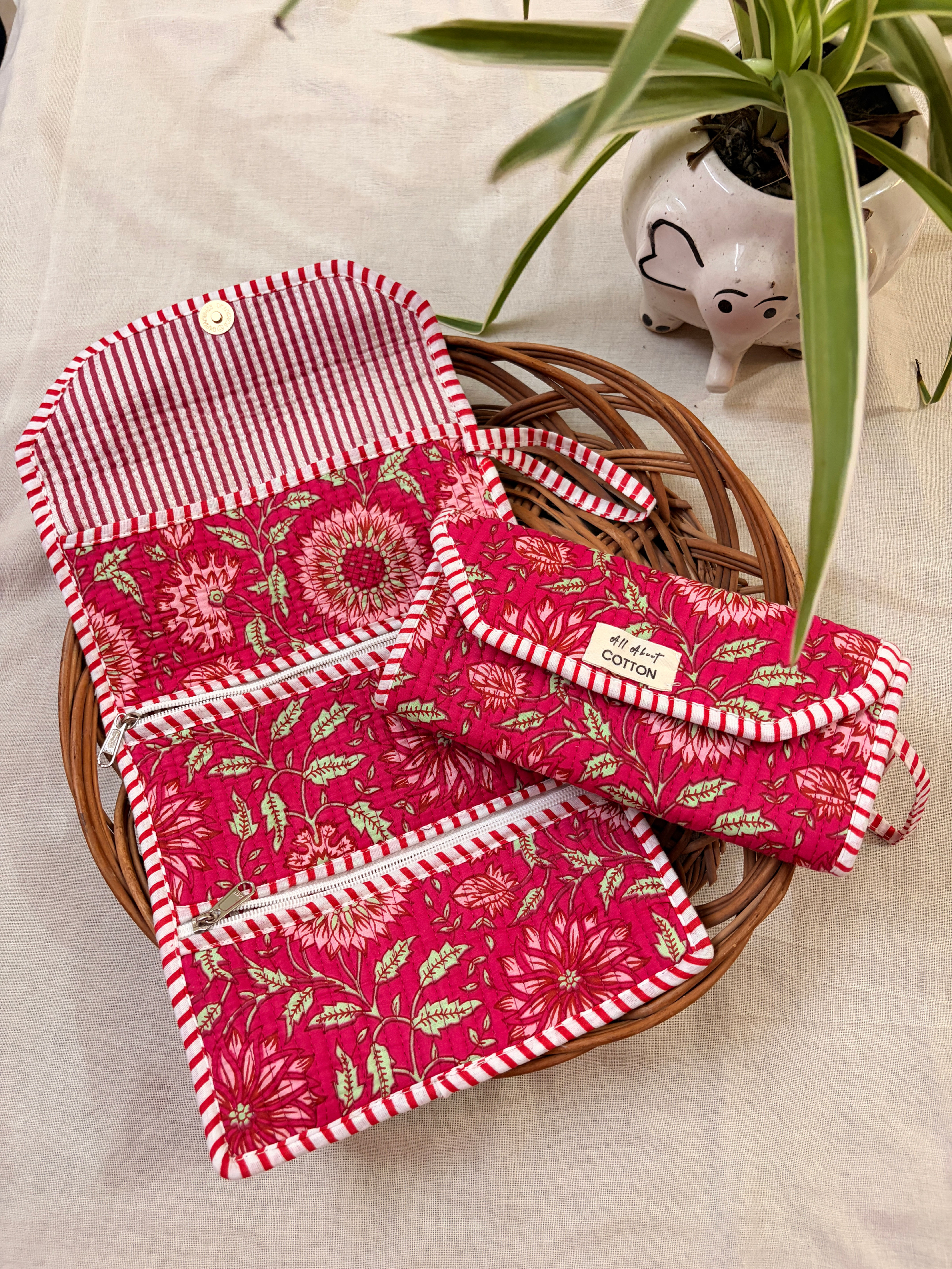 Floral Affair Darkpink Foldable Kit