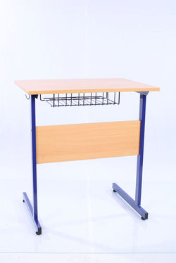Stolik uczniowski 1 os na płozach