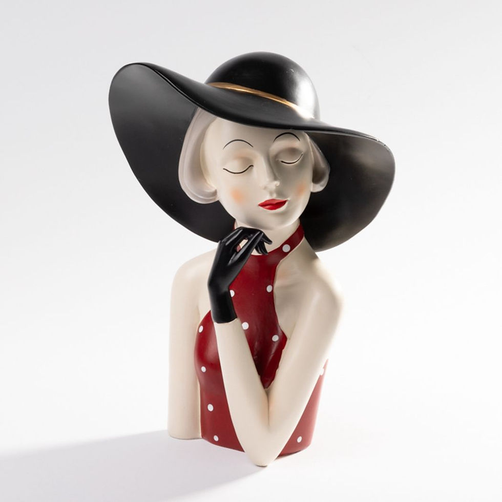 Statuetă femeie chic cu pălărie neagră și mănuși – 27cm